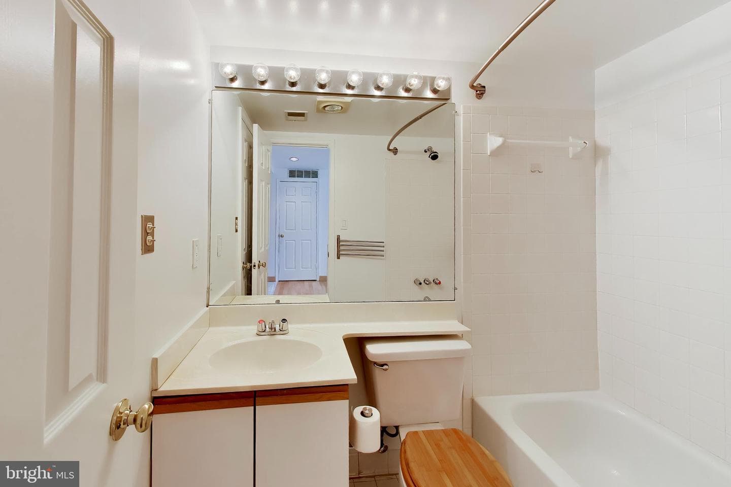 1920 S Street NW #403 photo 9