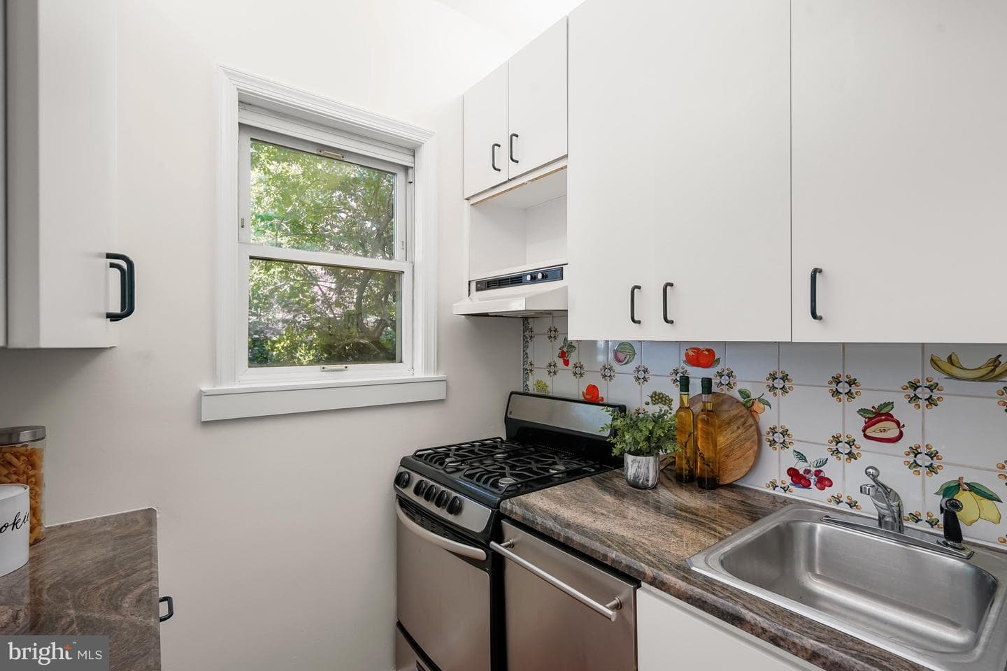 1654 34th Street NW photo 8