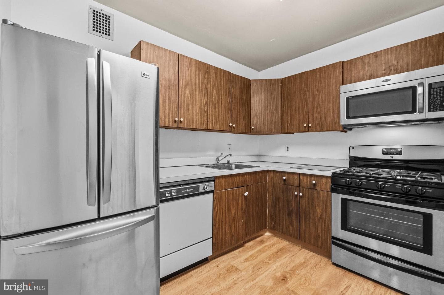 3001 Veazey Terrace NW #615 photo 11