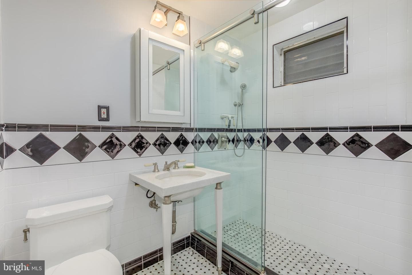 4000 Cathedral Avenue NW #736-B photo 24