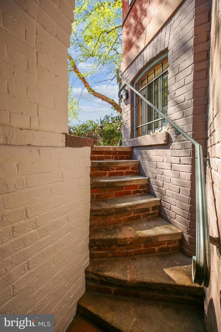 17 Logan Circle NW photo 33