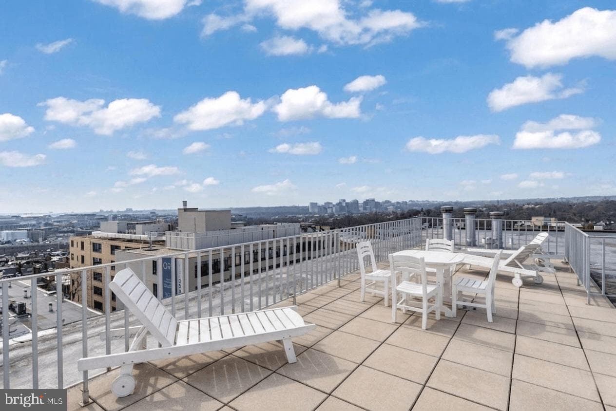 2127 California Street NW #204 photo 19