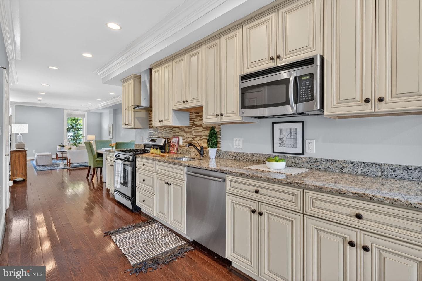 803 9th Street NE photo 12