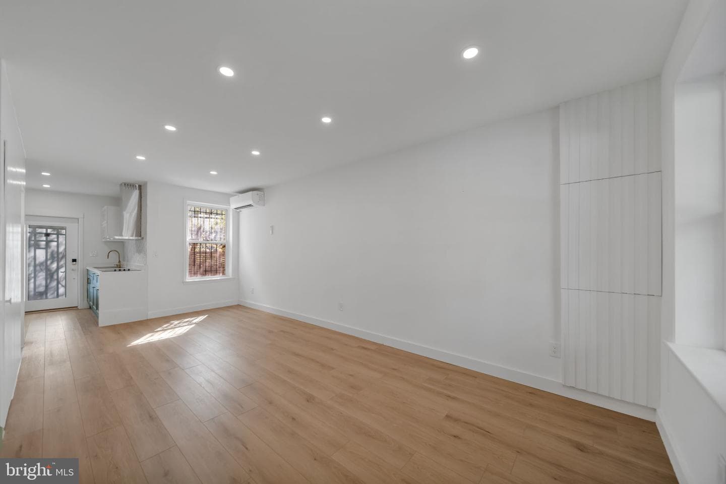 1845 Corcoran Street NE photo 10