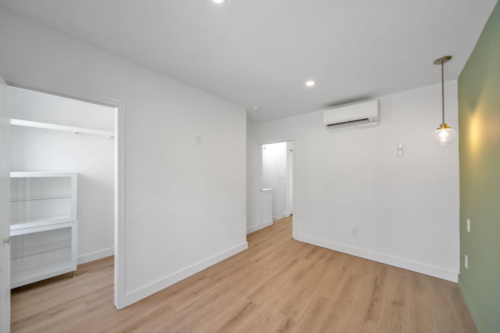 1845 Corcoran Street NE photo 15