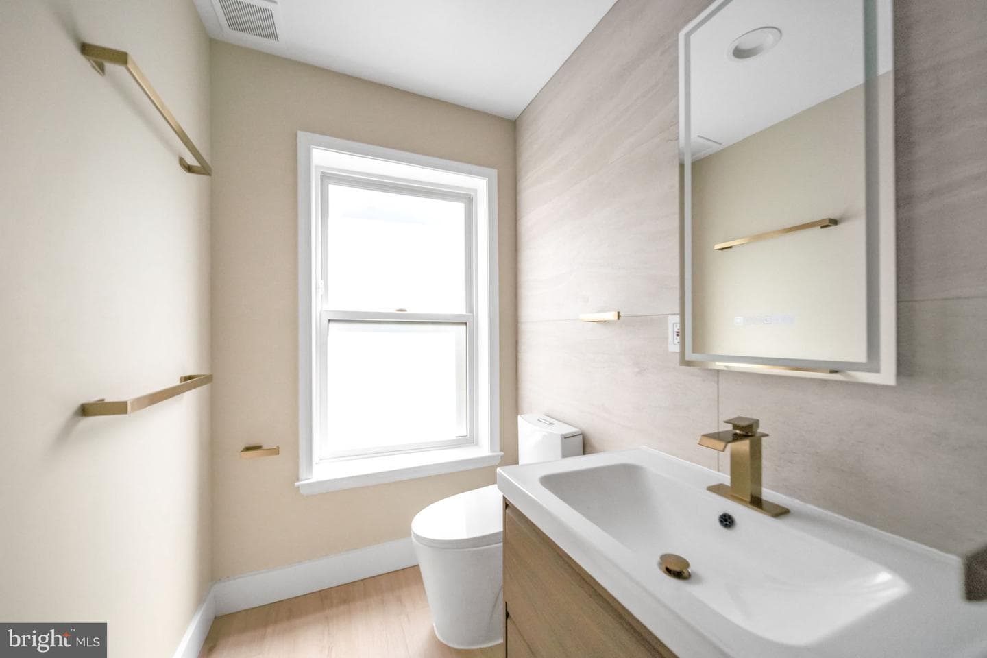 1845 Corcoran Street NE photo 21