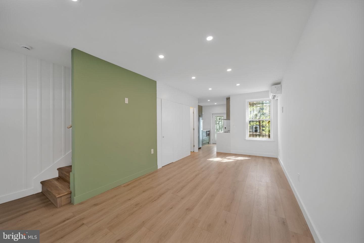 1845 Corcoran Street NE photo 4