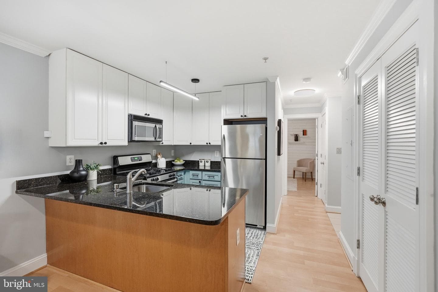1740 18th Street NW #t2 photo 3