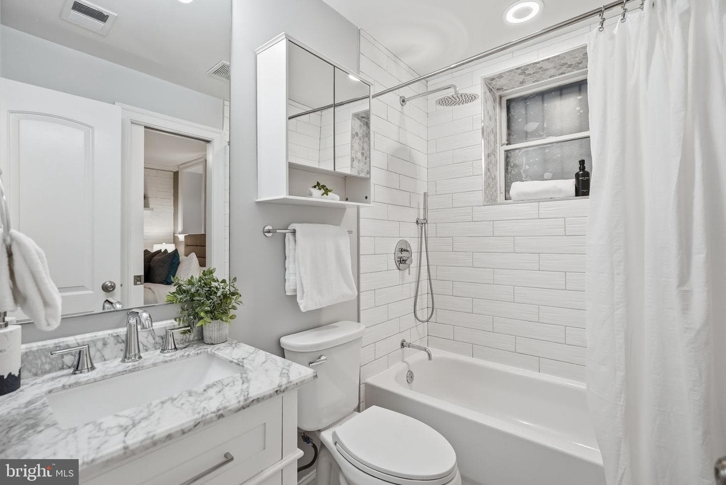 1740 18th Street NW #t2 photo 8