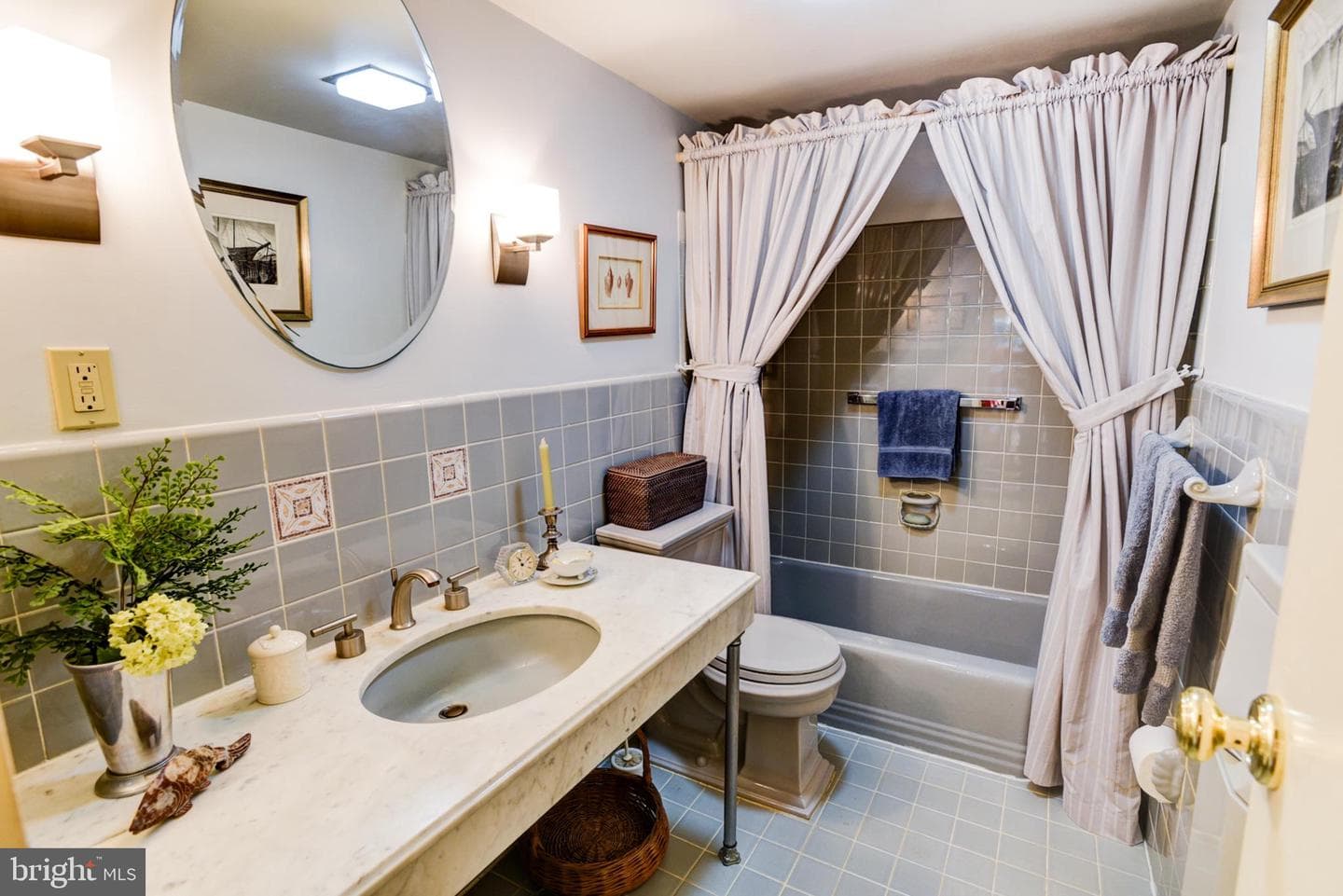 4201 Cathedral Avenue NW #124e photo 25