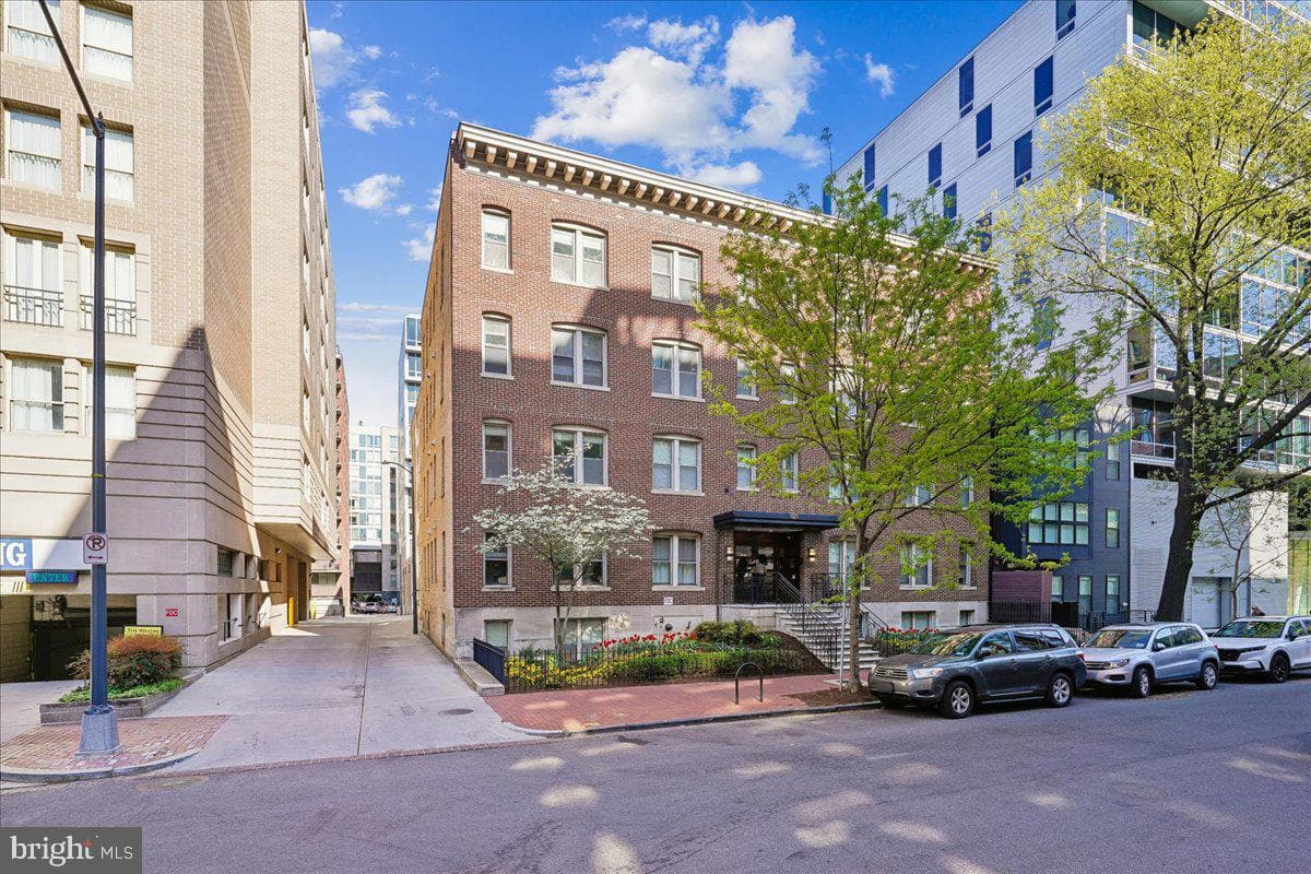 1121 24th Street NW #309 photo 20
