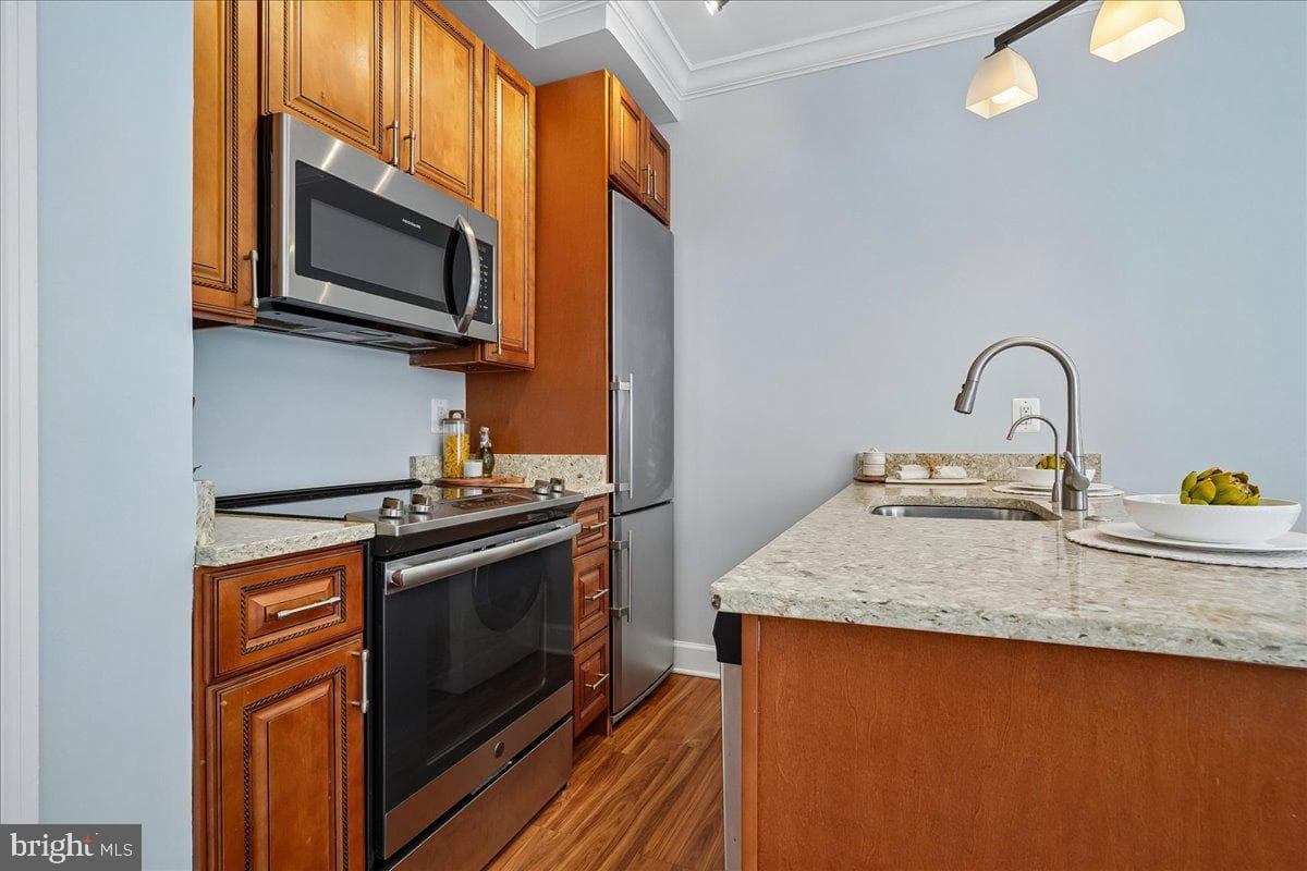 1121 24th Street NW #309 photo 7