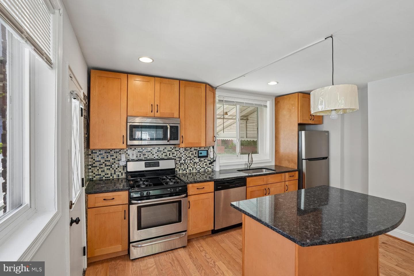 1688 Fort Dupont Street SE photo 3