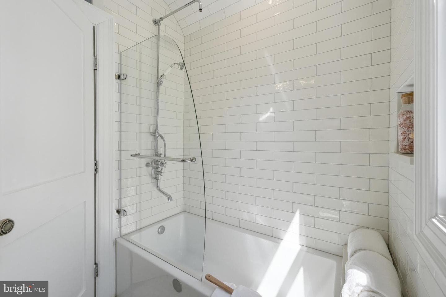 1215 Hamilton Street NW photo 34