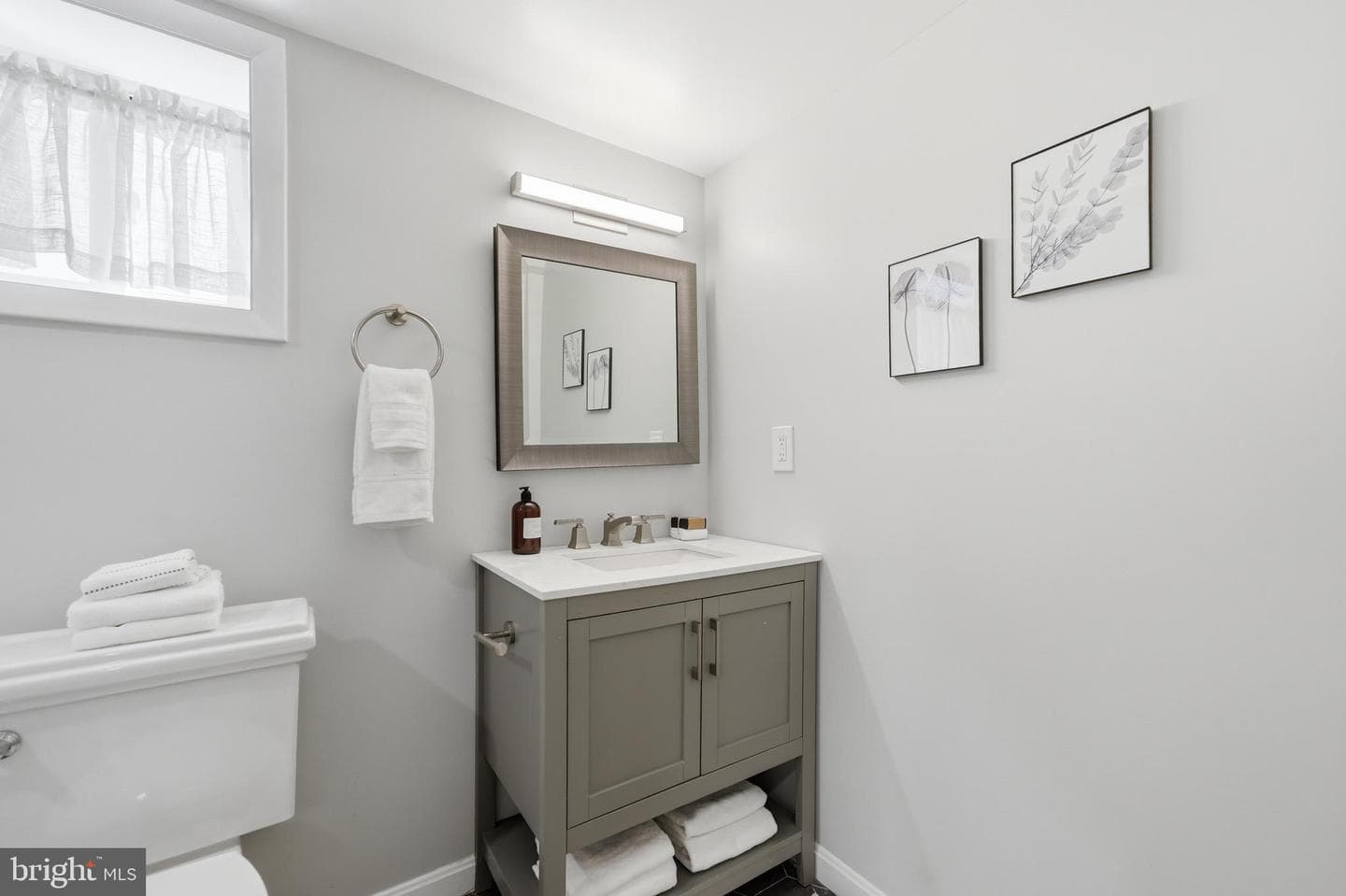 1215 Hamilton Street NW photo 43