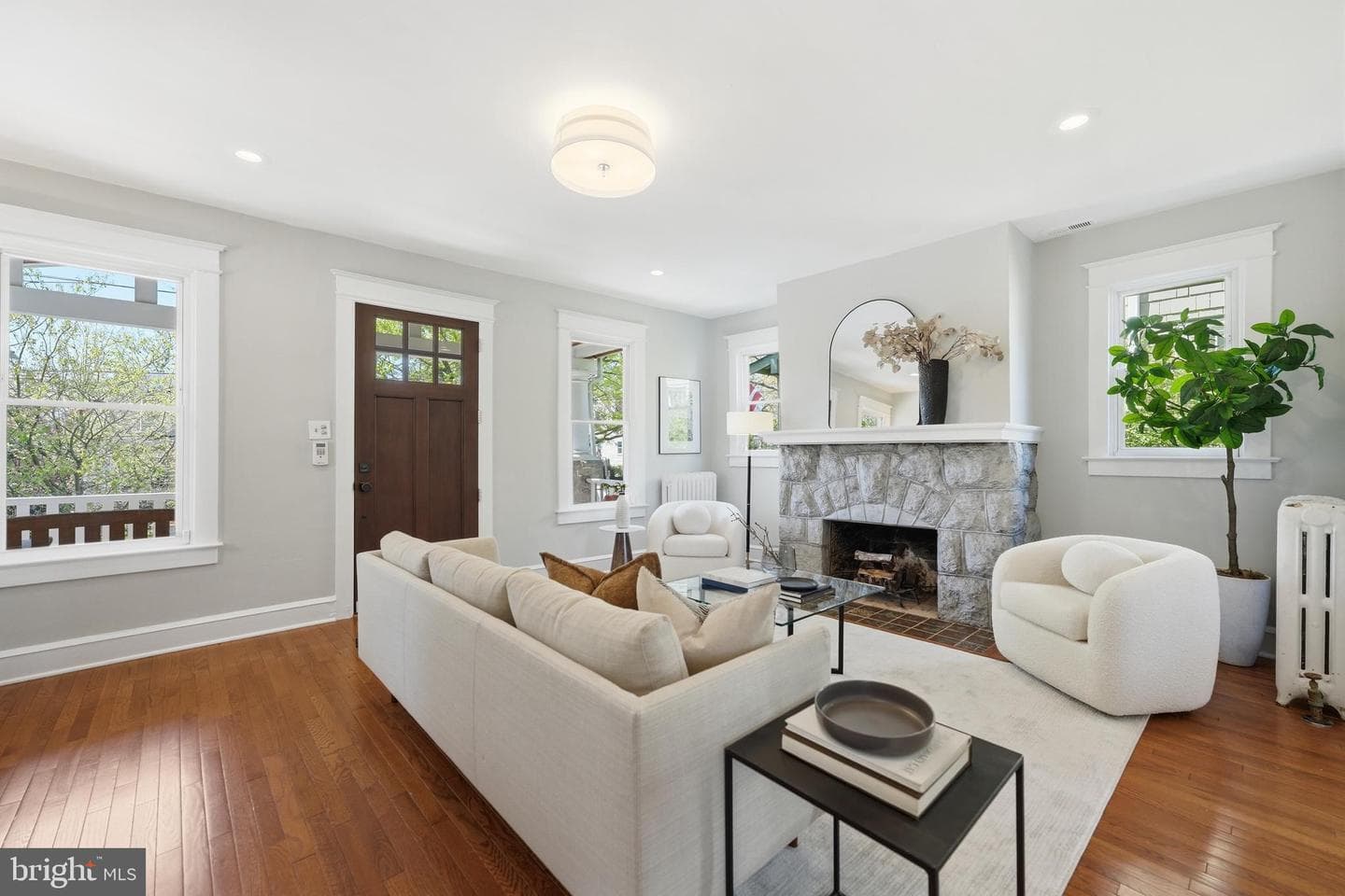 1215 Hamilton Street NW photo 8
