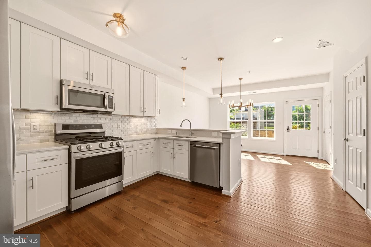 218 20th Street NE #3 photo 28