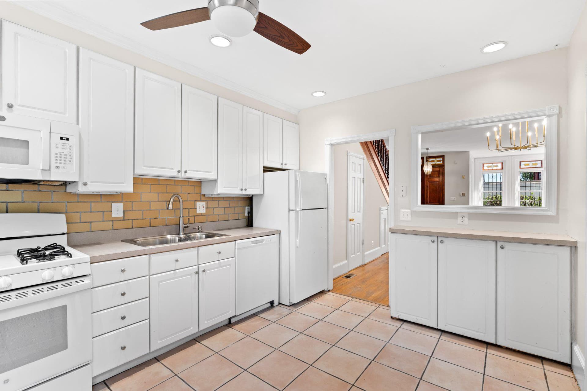 1112 I Street SE photo 13