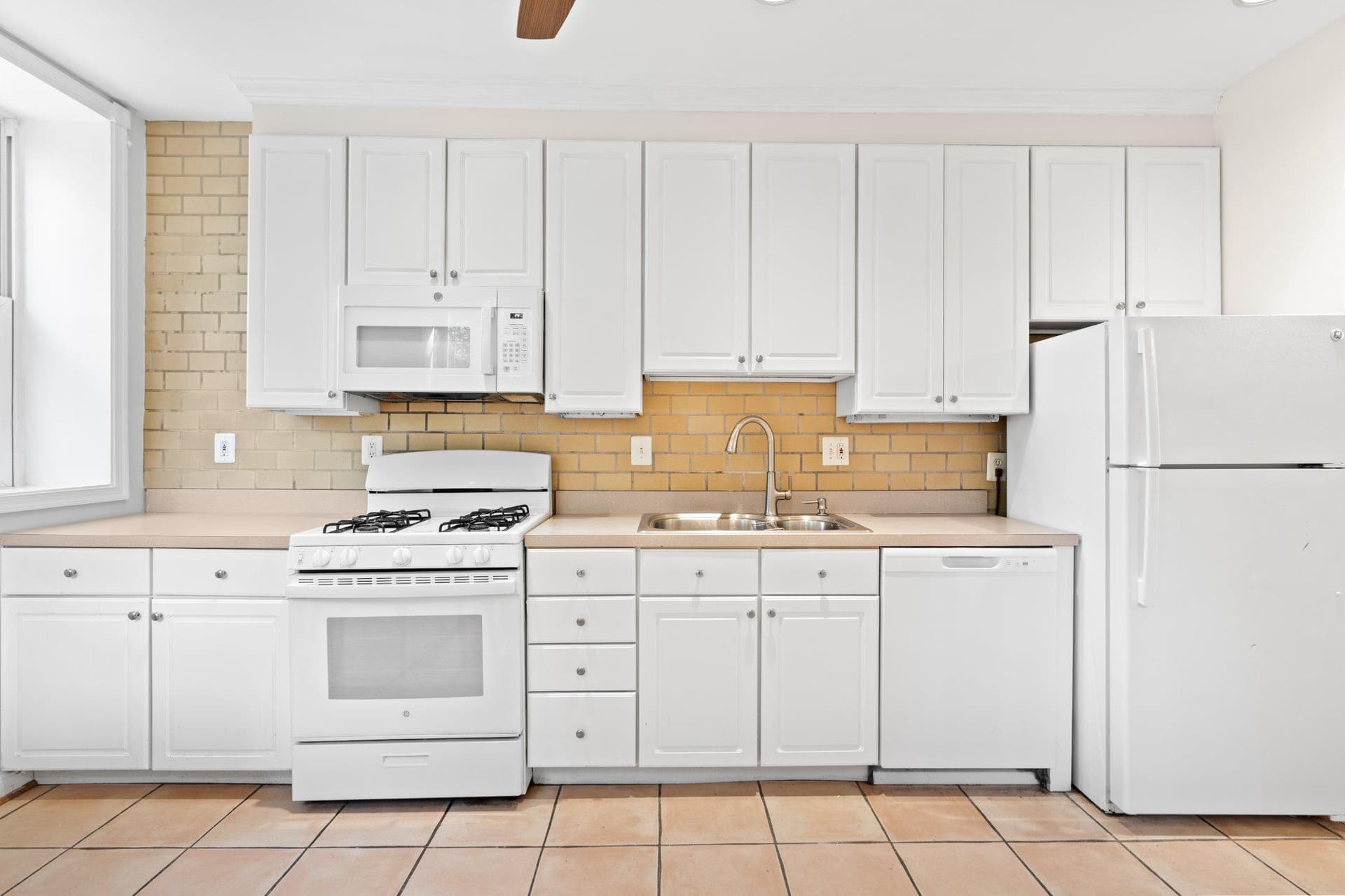 1112 I Street SE photo 14