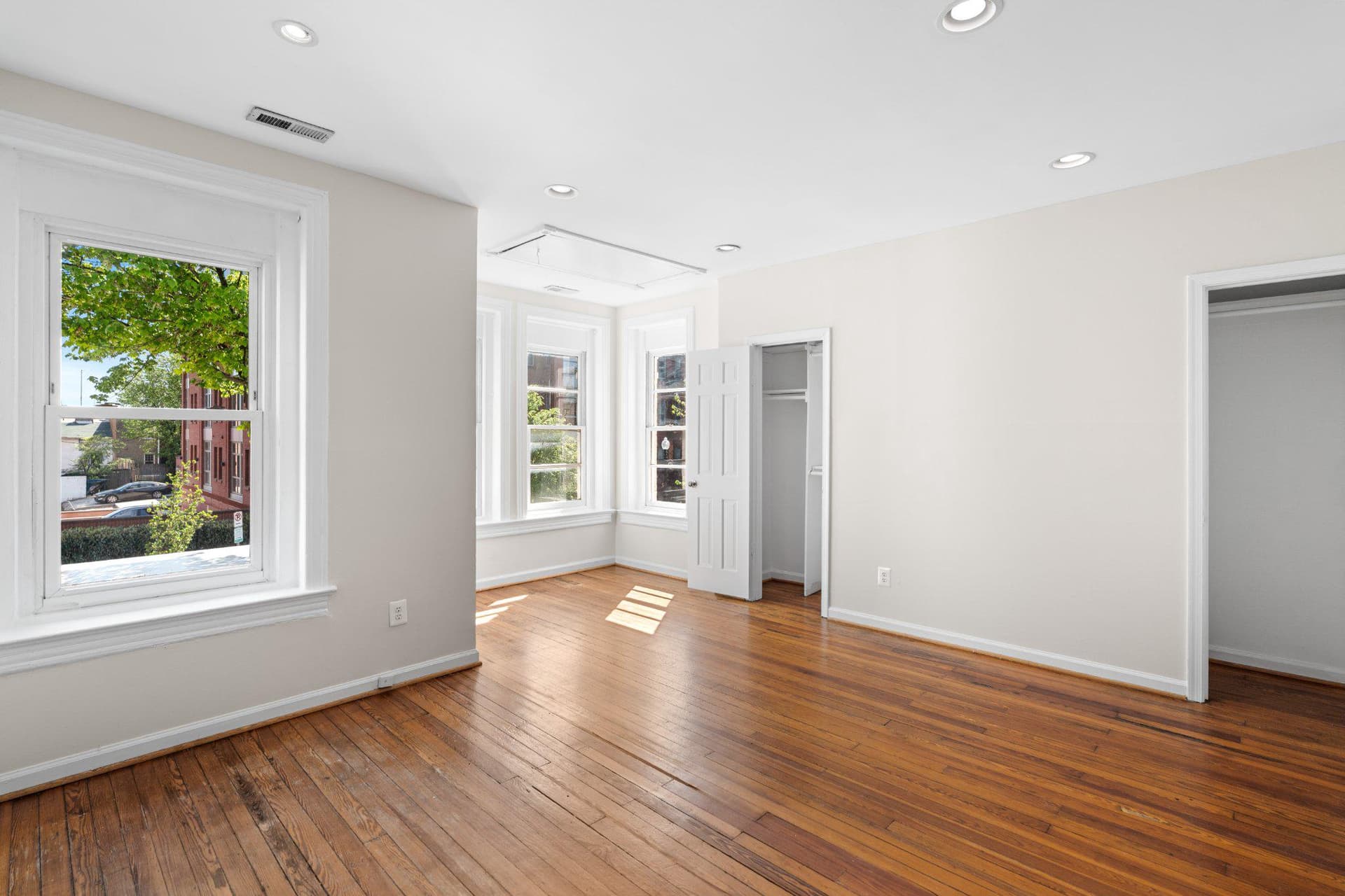 1112 I Street SE photo 22