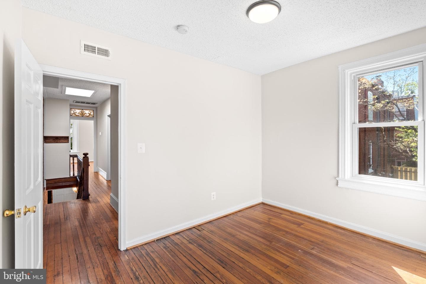 1112 I Street SE photo 27