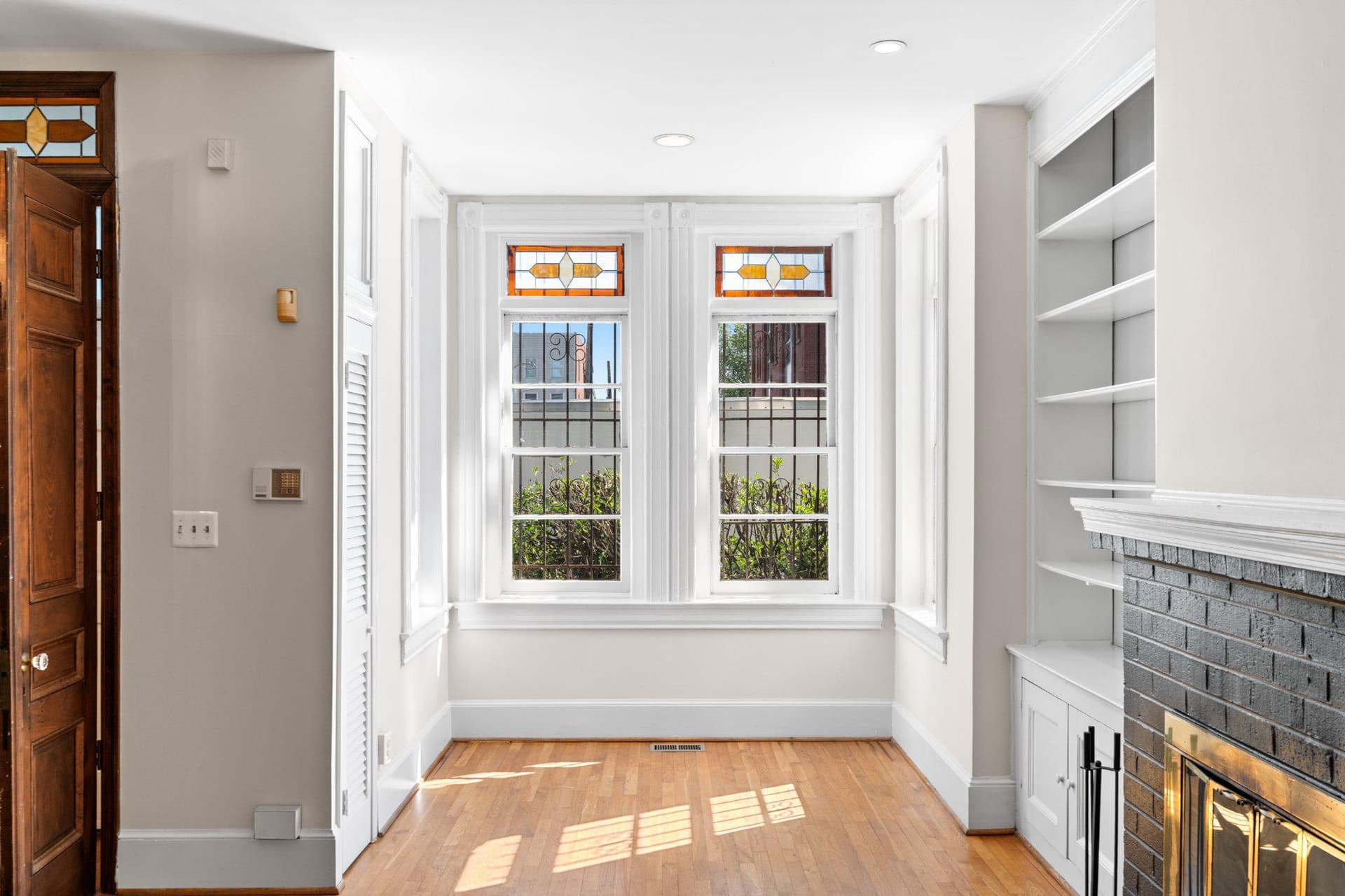 1112 I Street SE photo 5