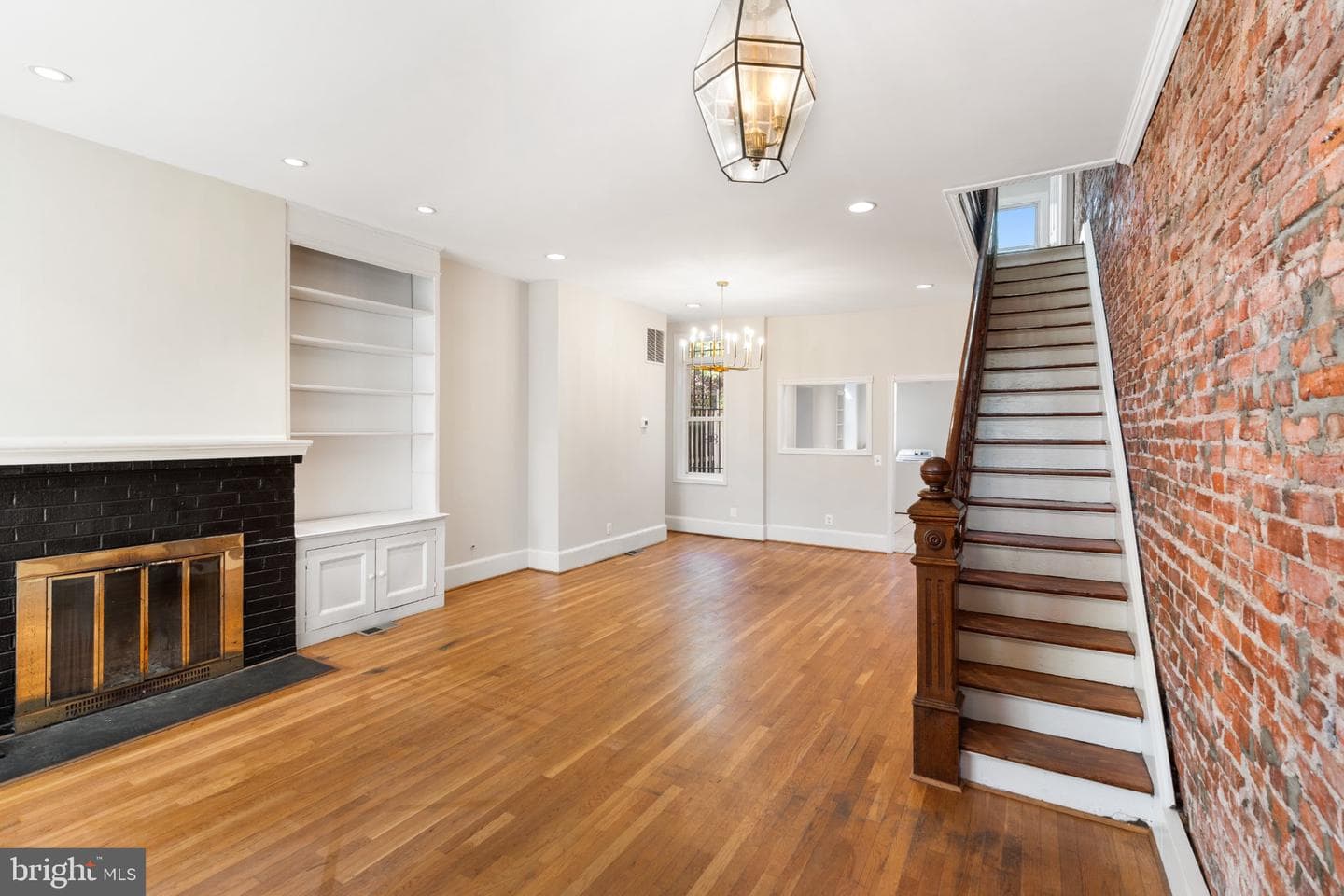 1112 I Street SE photo 7