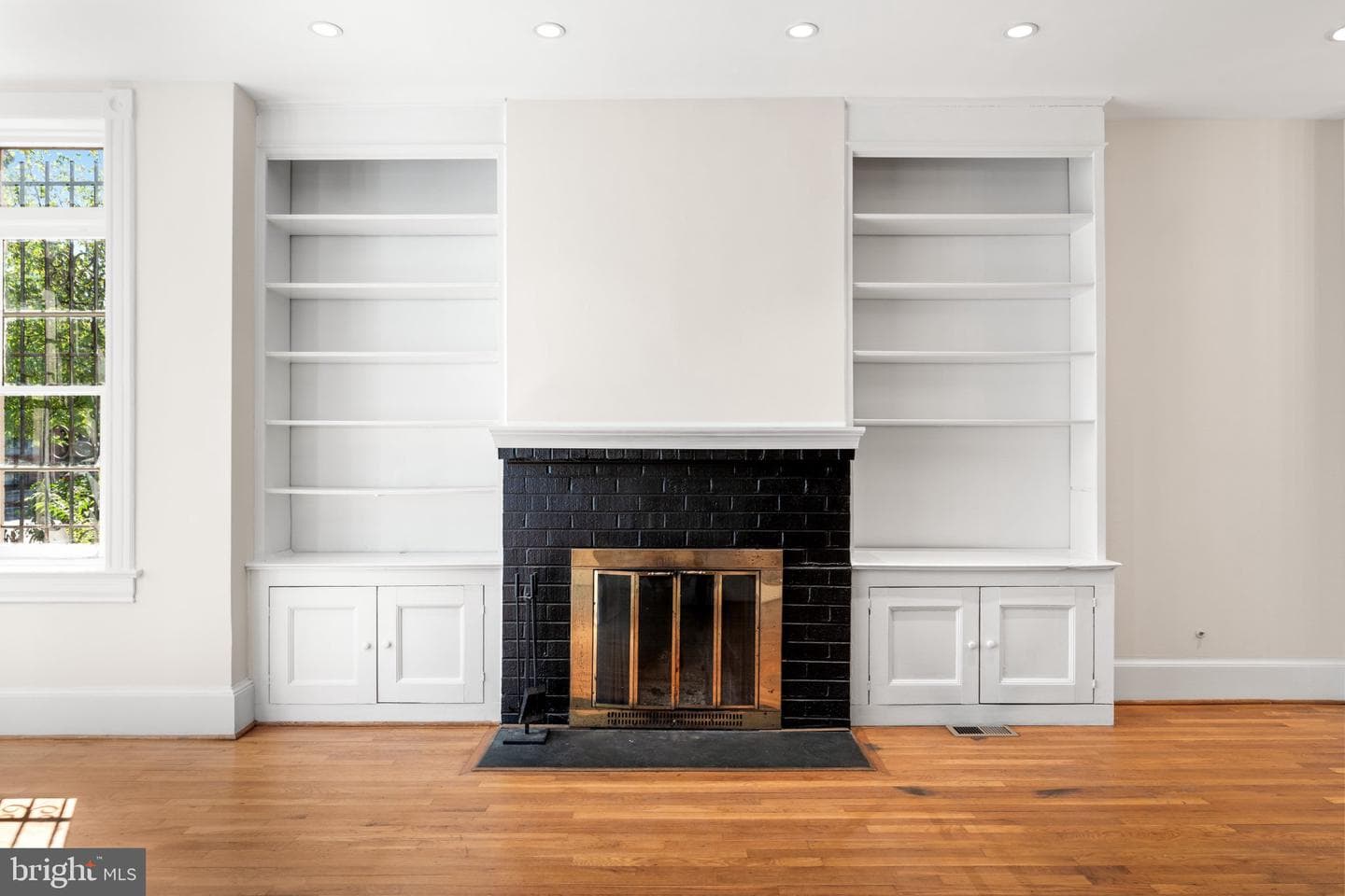 1112 I Street SE photo 8