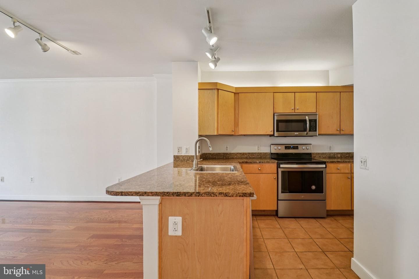 616 E Street NW #721 photo 19