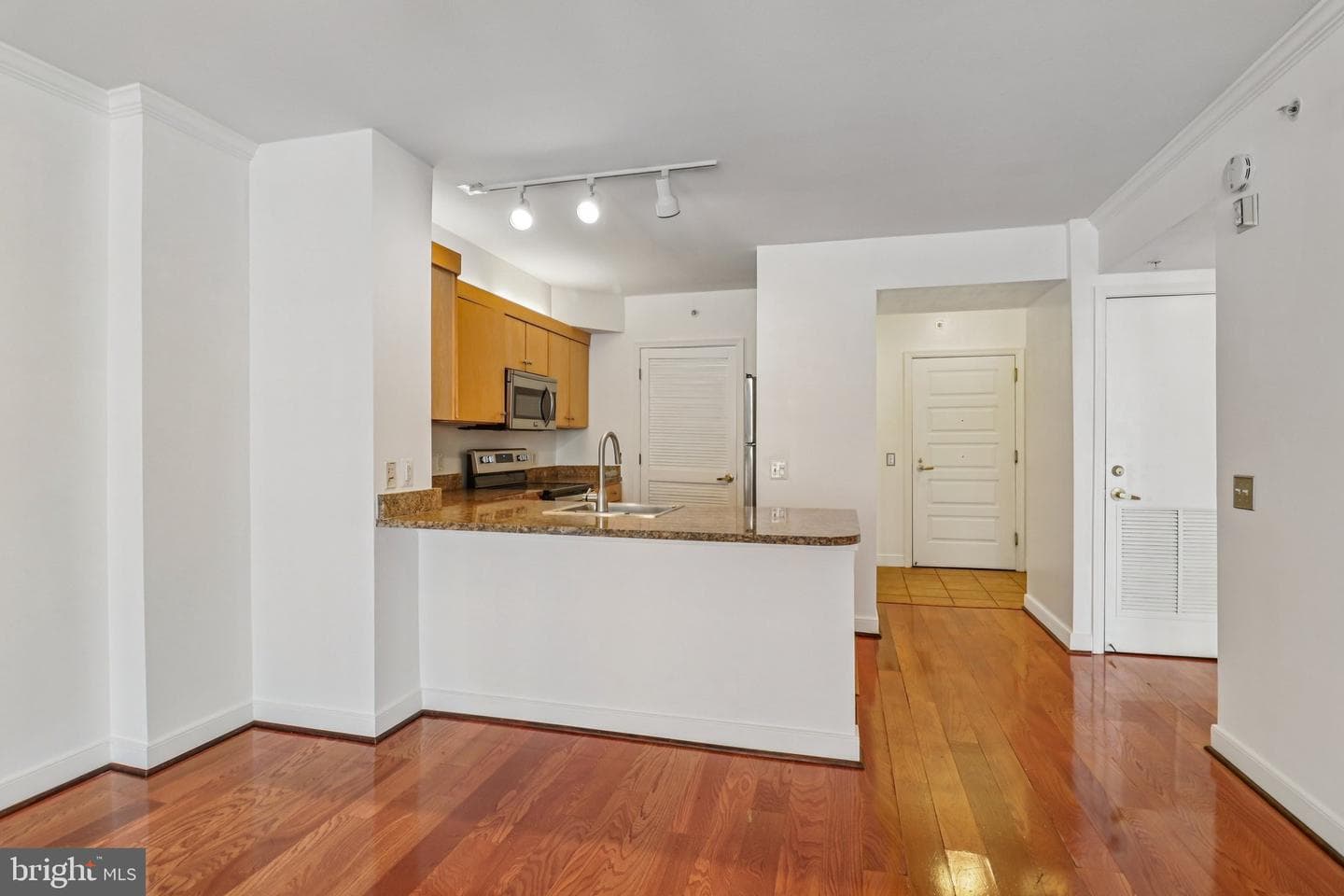 616 E Street NW #721 photo 20