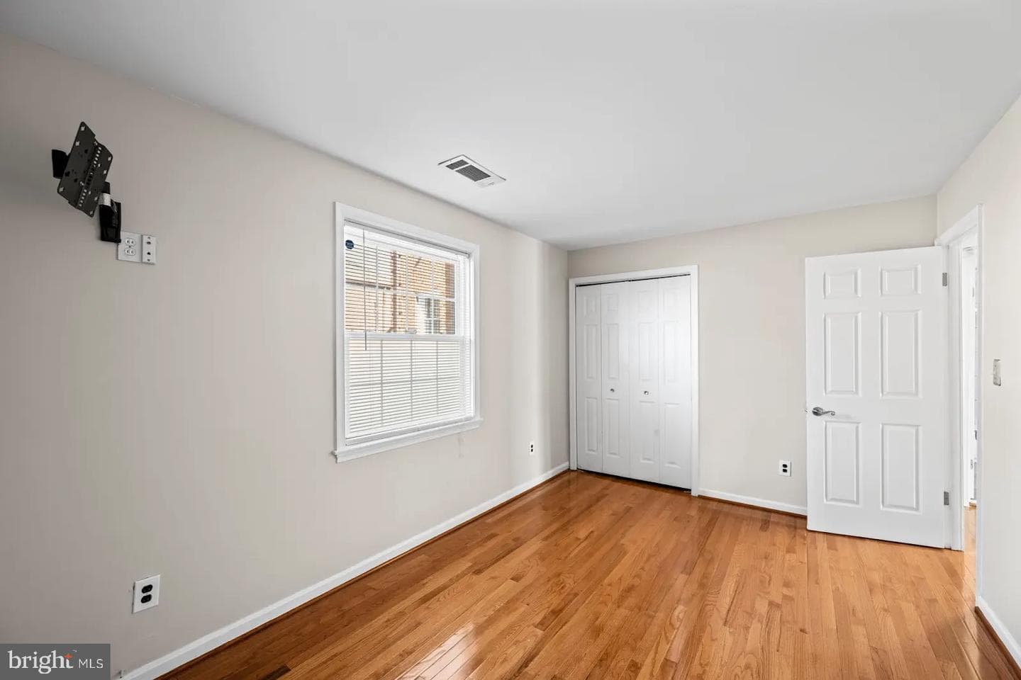 2001 Fort Davis Street SE #102 photo 18