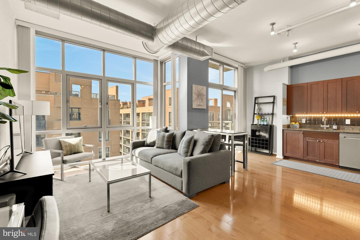 811 4th Street NW #1207
