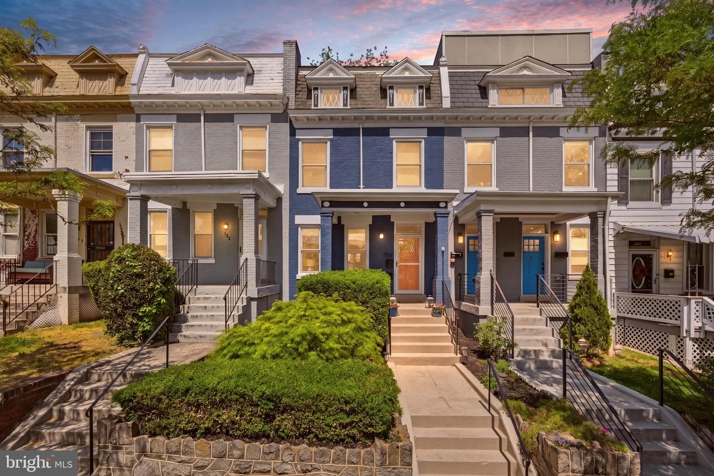 156 Todd Place NE