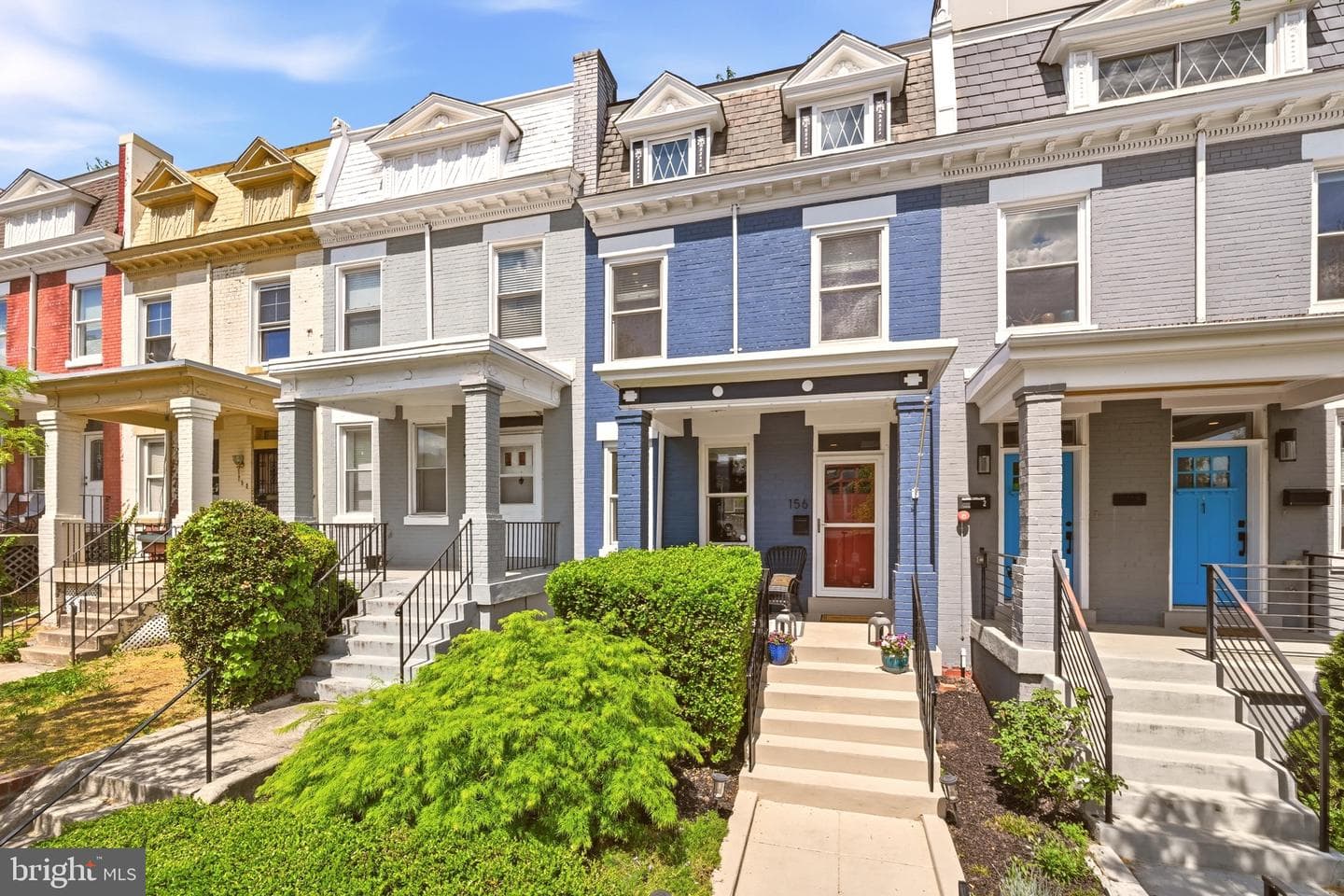 156 Todd Place NE photo 2