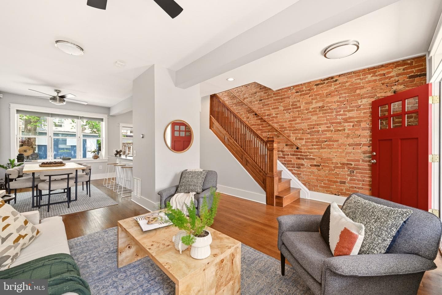 156 Todd Place NE photo 6