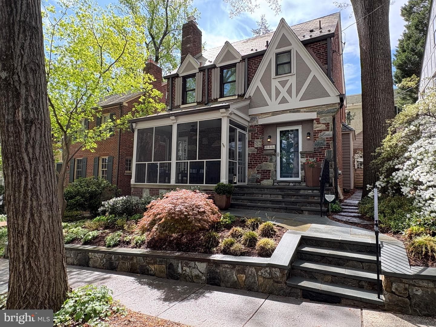 3638 Jocelyn Street NW photo 2