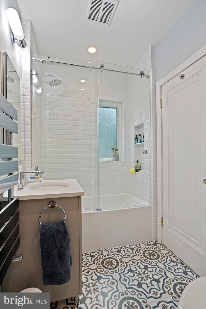3638 Jocelyn Street NW photo 33