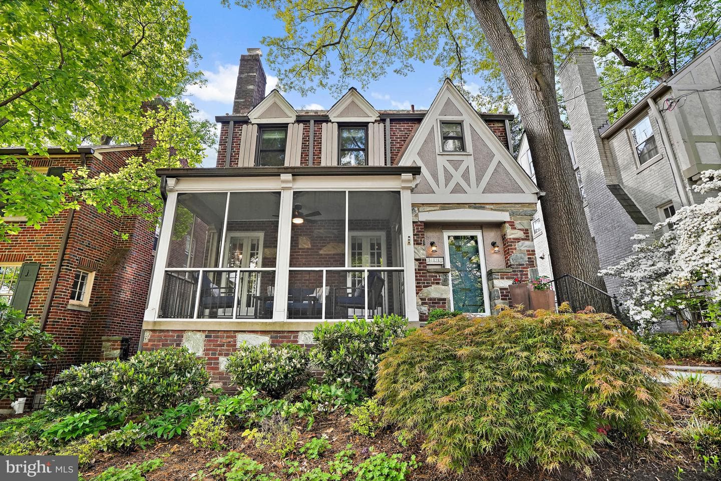 3638 Jocelyn Street NW photo 4