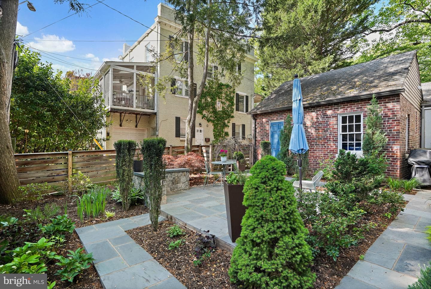 3638 Jocelyn Street NW photo 42