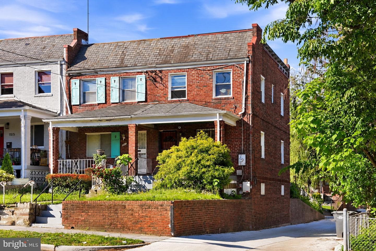 1511 Montana Avenue NE photo 3