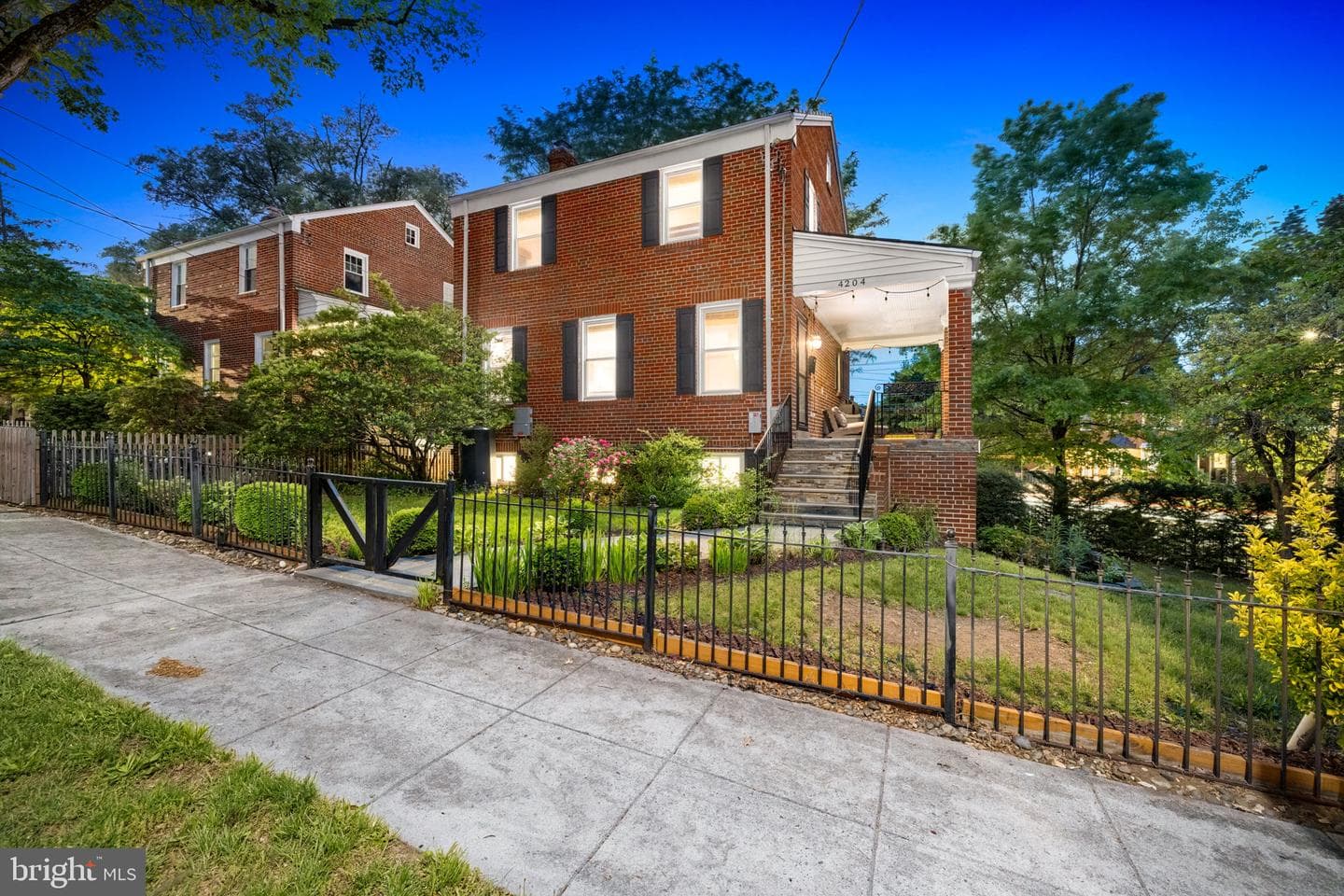 4204 13th Place NE, Washington