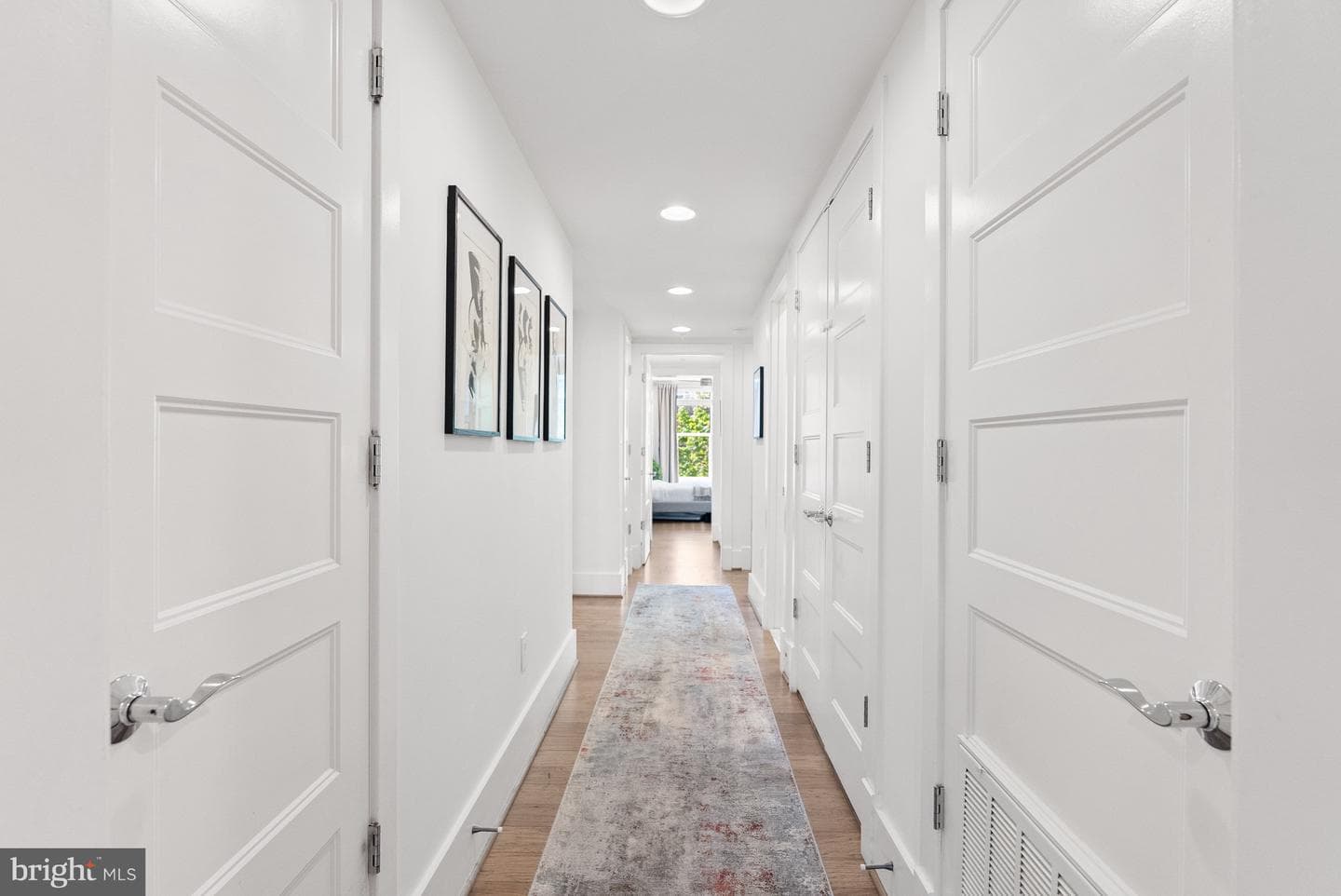645 Maryland Avenue NE #201 photo 10