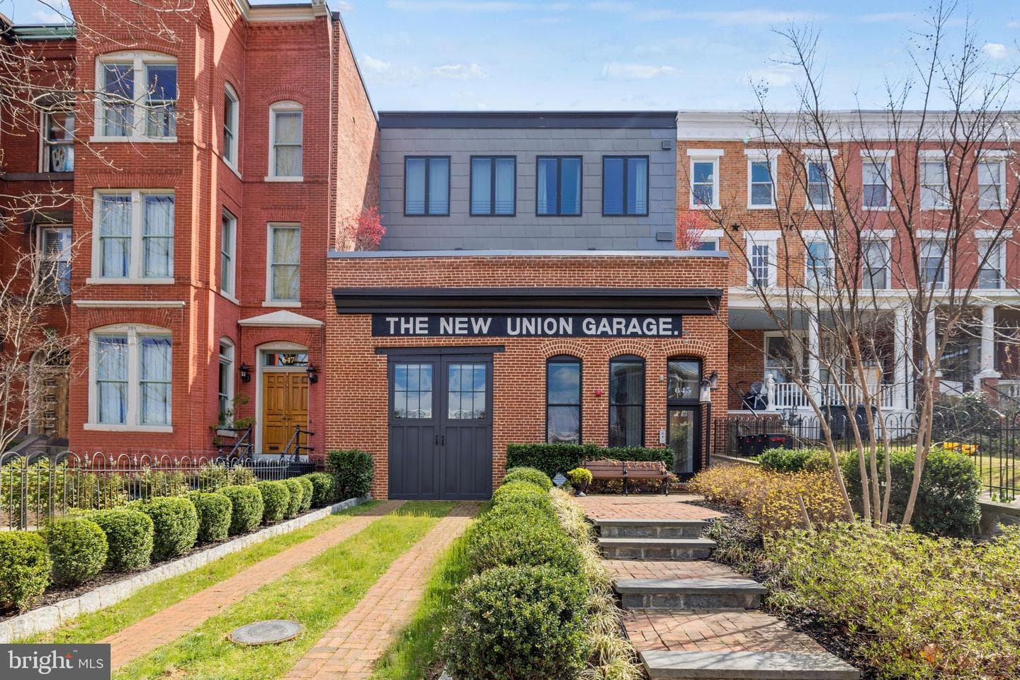 645 Maryland Avenue NE #201 photo 2