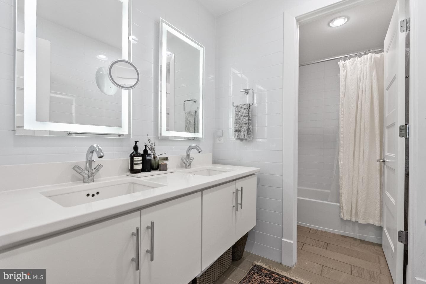 645 Maryland Avenue NE #201 photo 20