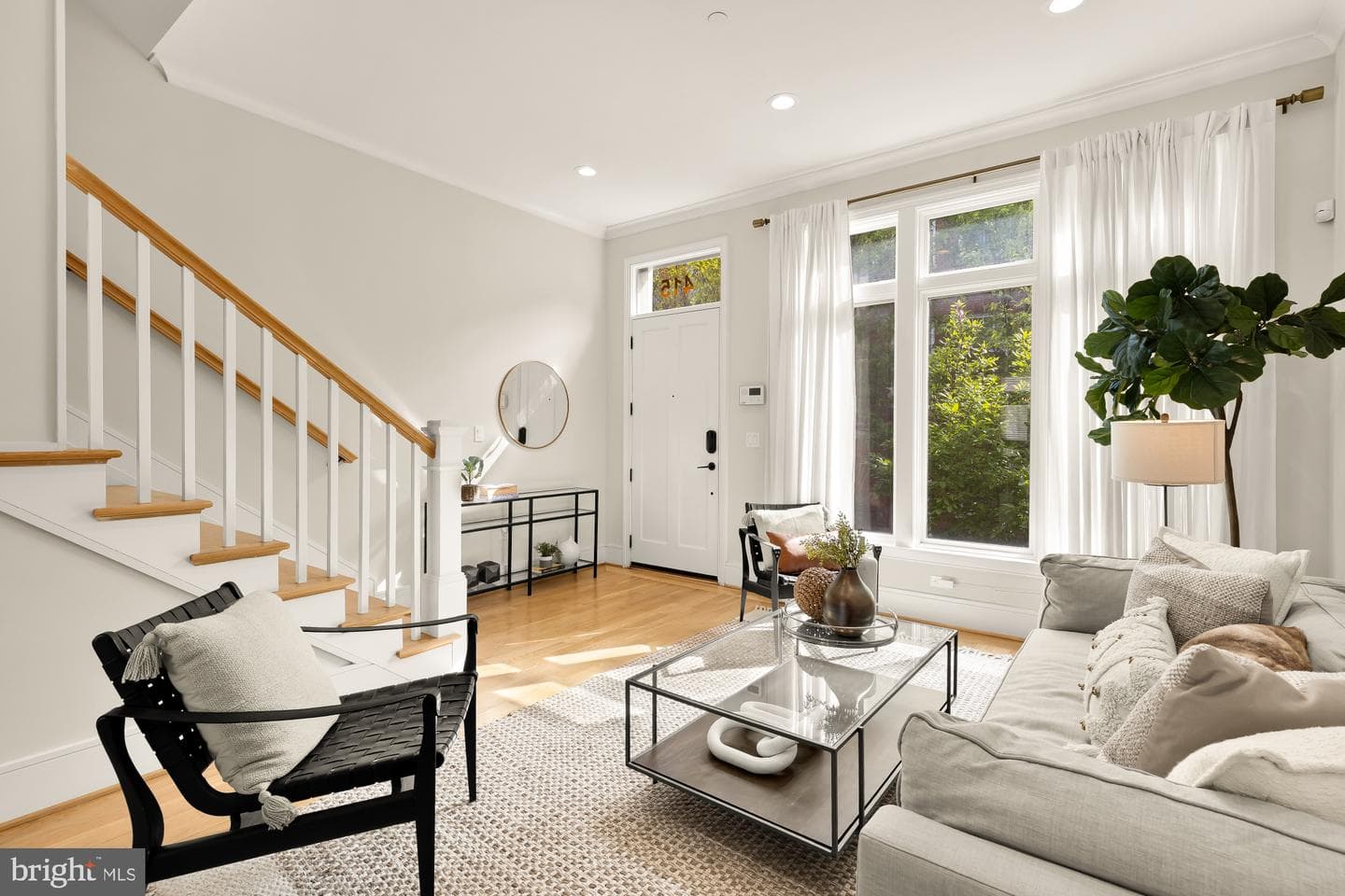 415 Guethler'S Way SE photo 4