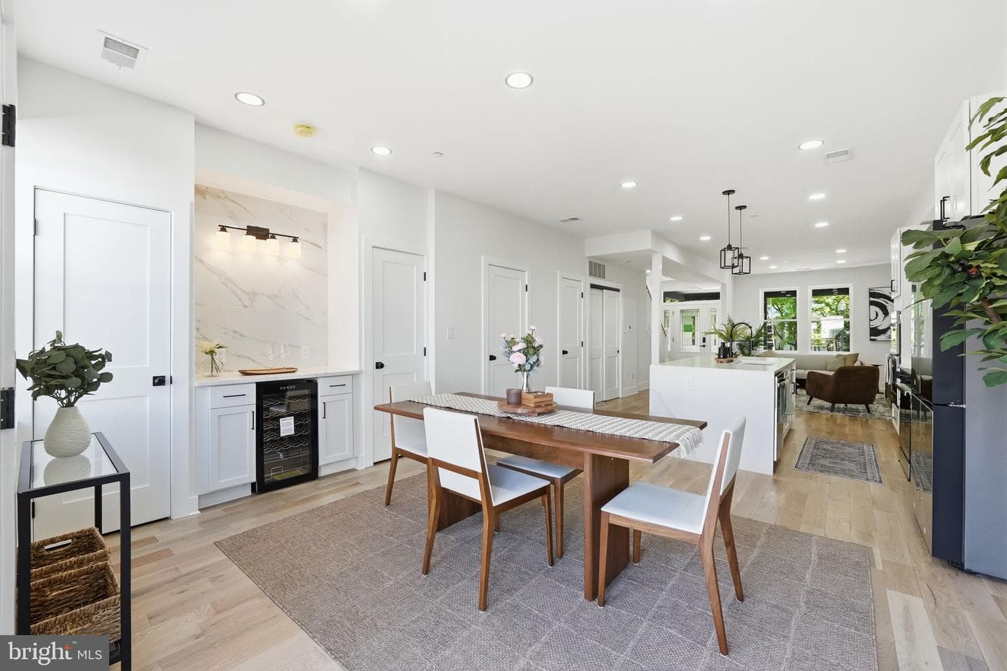 731 Otis Place NW photo 8