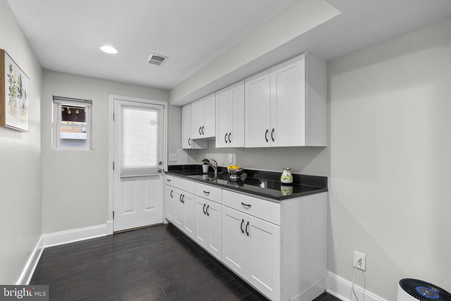 1604 C Street NE photo 21