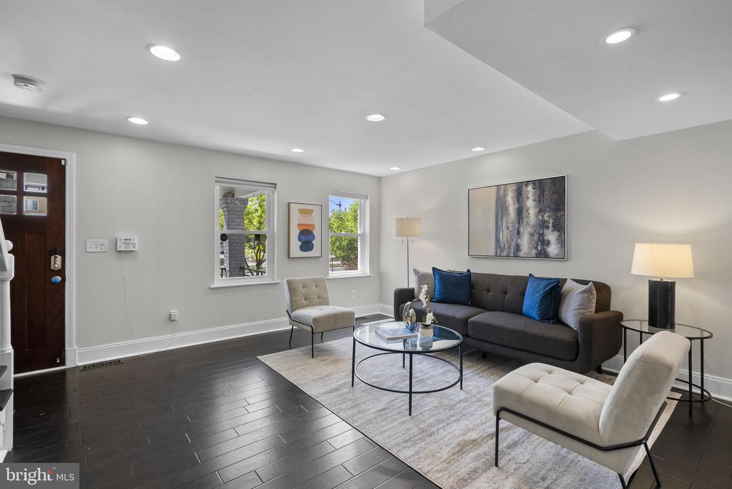 1604 C Street NE photo 4