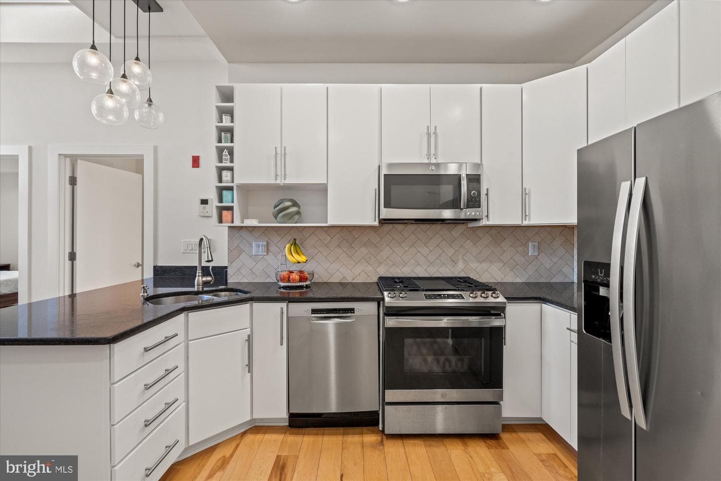 449 R Street NW #301 photo 8