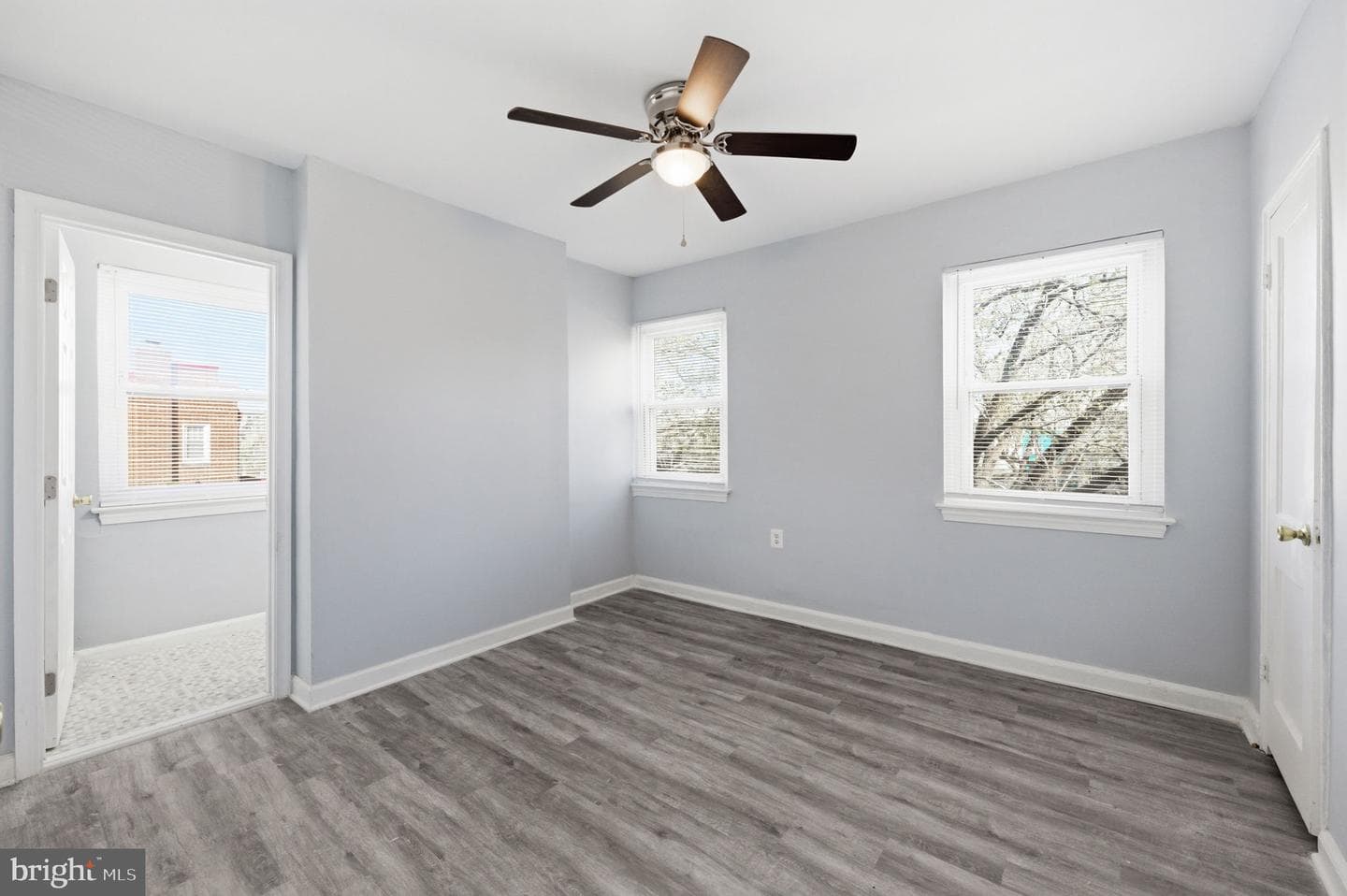 4029 Grant Street NE photo 19